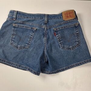 Levi's Classic 90s Mom High Rise High Waist Blue Jean Denim Shorts Red Tab JR 9